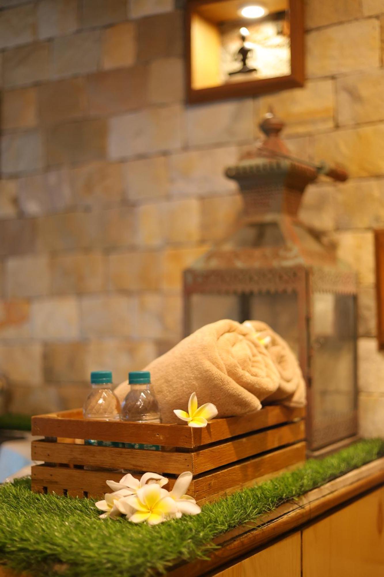 Hotel Natraj Rishikesh Ngoại thất bức ảnh