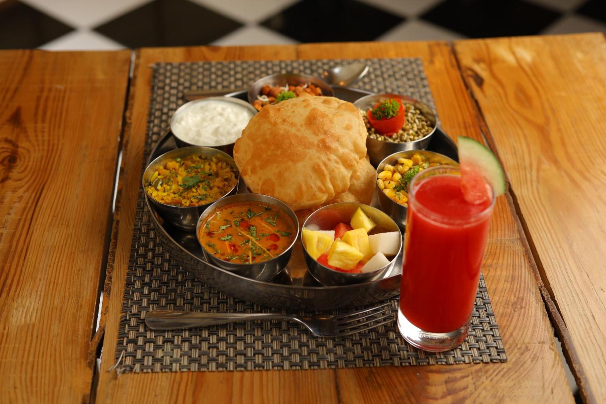 Hotel Natraj Rishikesh Ngoại thất bức ảnh