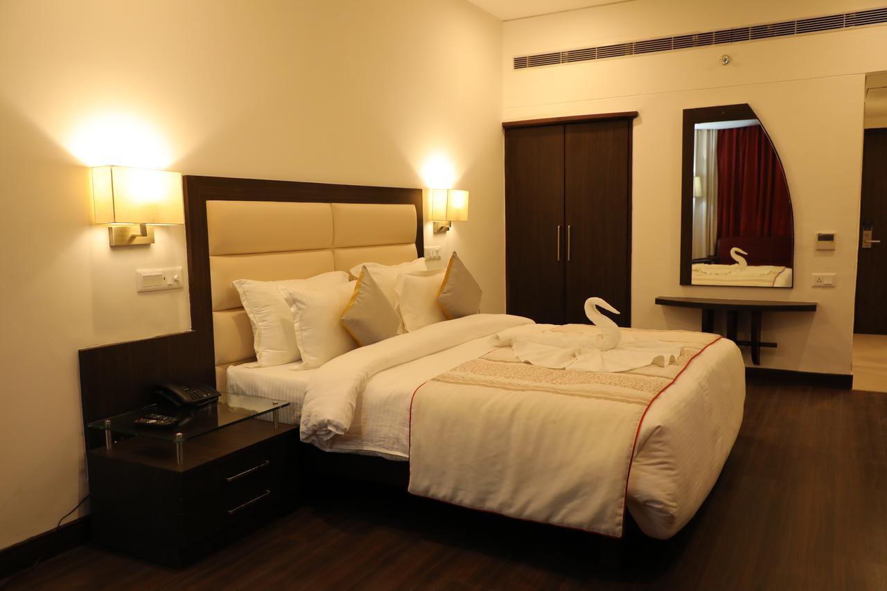 Hotel Natraj Rishikesh Ngoại thất bức ảnh
